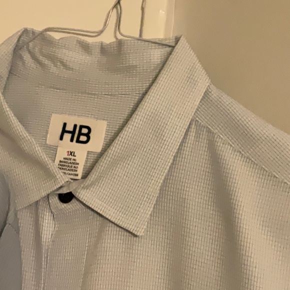 3 Button Downs- short sleeve - Picture 2 of 6